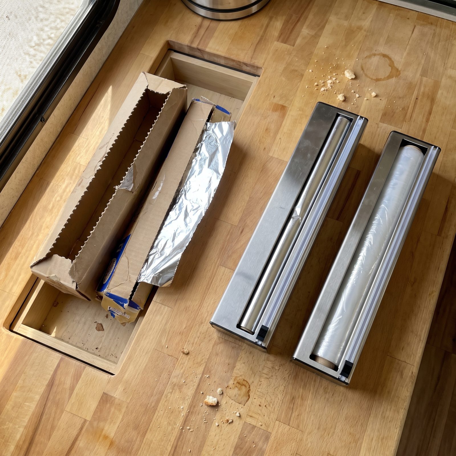 Cardboard Foil and Wrap Boxes: Switch to Flat Refillable Cutters
